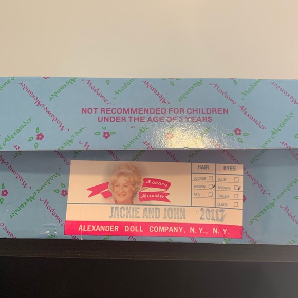 MADAME ALEXANDER MINT EXTREMELY RARE 10” DOLL SET - Picture 3 of 16